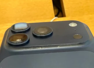 iPhone 17 Pro arañado en una Apple Store