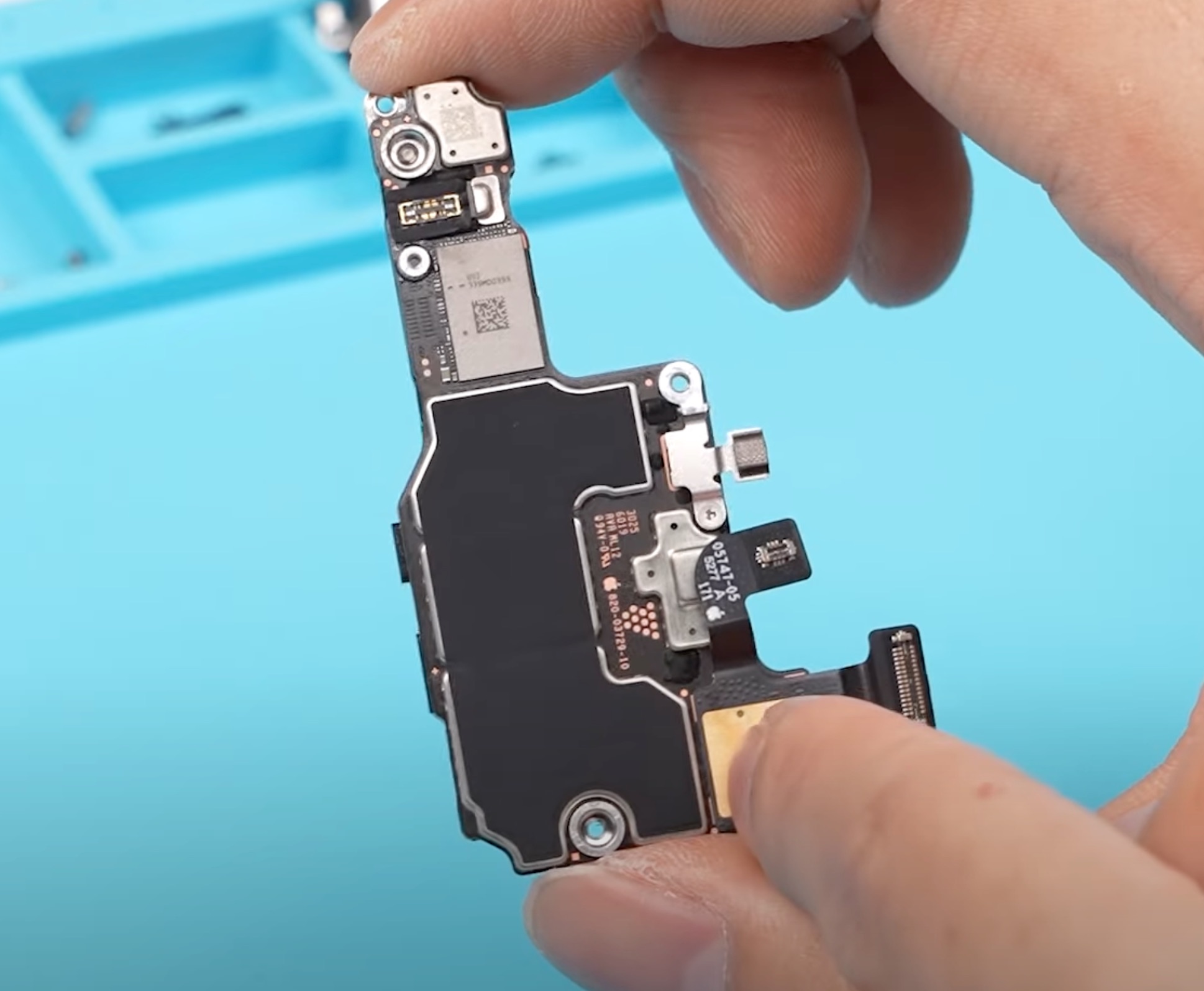 Placa base del iPhone 17 Pro