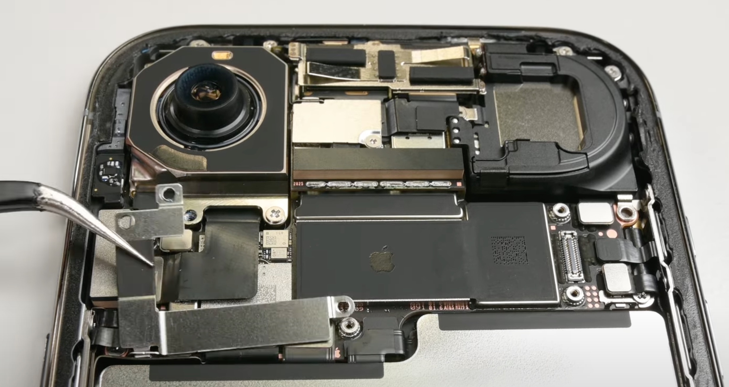 iPhone Air por dentro