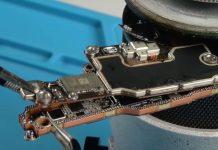 Placas base del iPhone 17 Pro a modo de sandwich