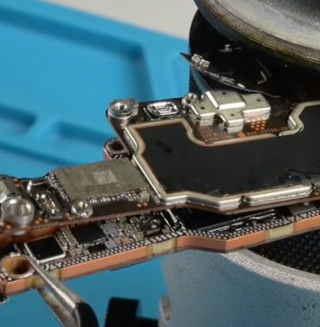 Placas base del iPhone 17 Pro a modo de sandwich