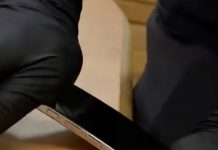 Intentando doblar un iPhone Air sin conseguirlo