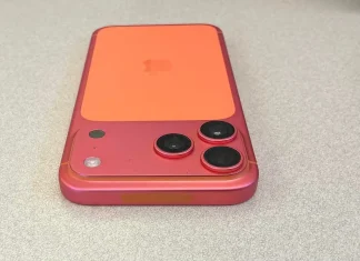 iPhone 17 Pro naranja que se ha vuelto rosa