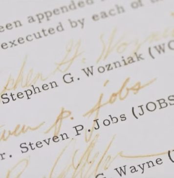 Firmas de Steve Wozniak, Steve Jobs y Ron Wayne en el documento de fundación de Apple
