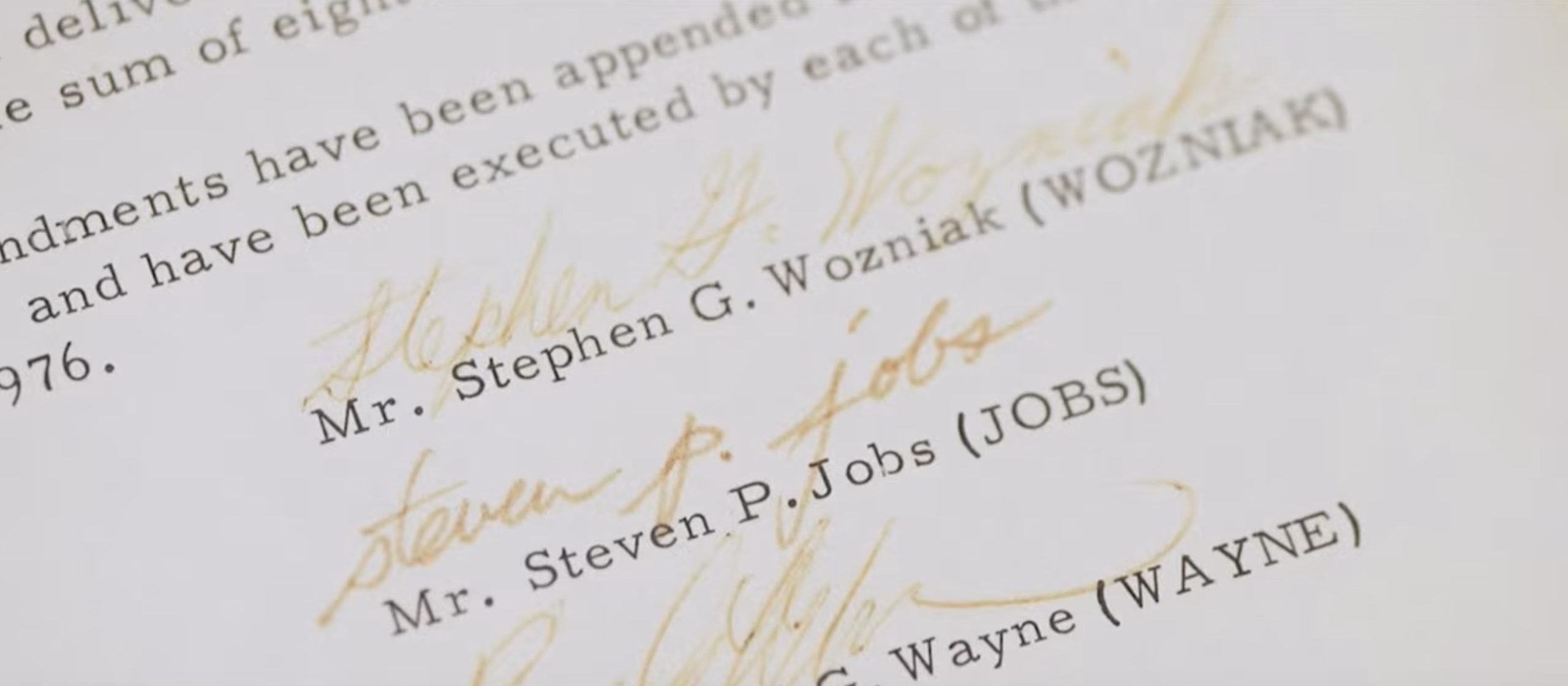 Firmas de Steve Wozniak, Steve Jobs y Ron Wayne en el documento de fundación de Apple