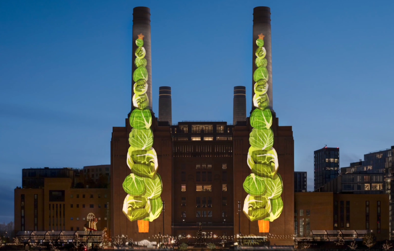 Iluminación de las oficinas de Apple en Battersea, Londres, en Navidad de 2025