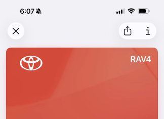 Llave electrónica para un Toyota en la App de Carpeta (Wallet) de iOS